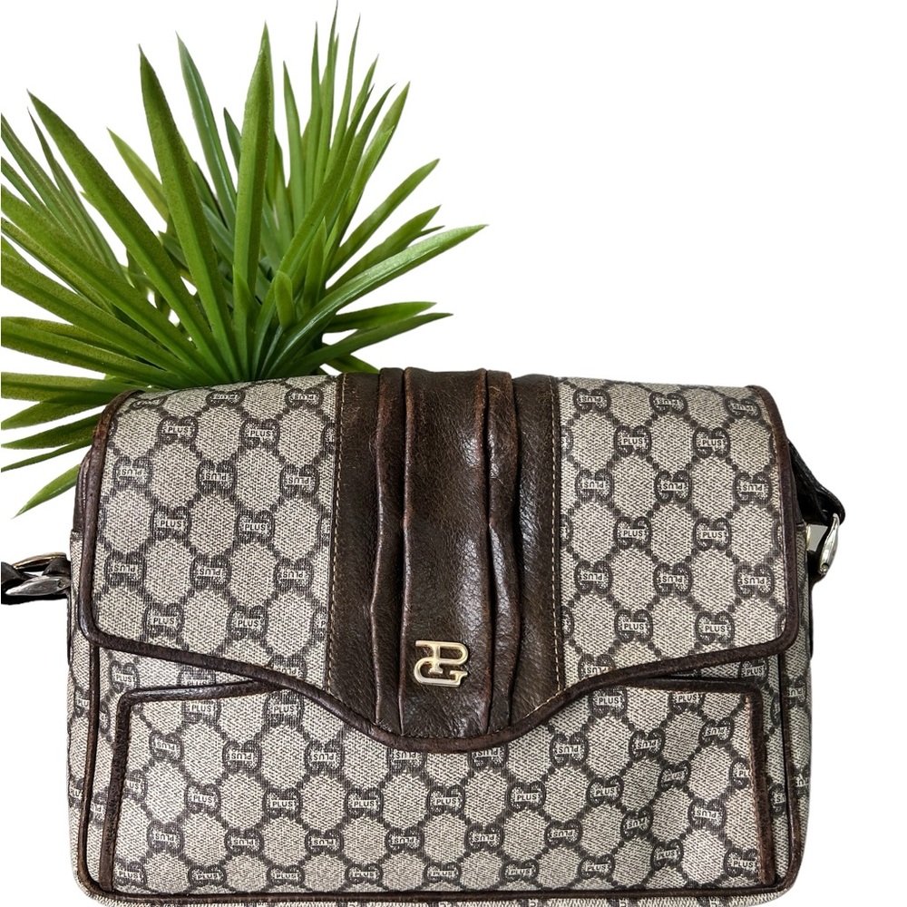 Vintage Gucci Shoulder Bag Purse Crossbody Gg Plus